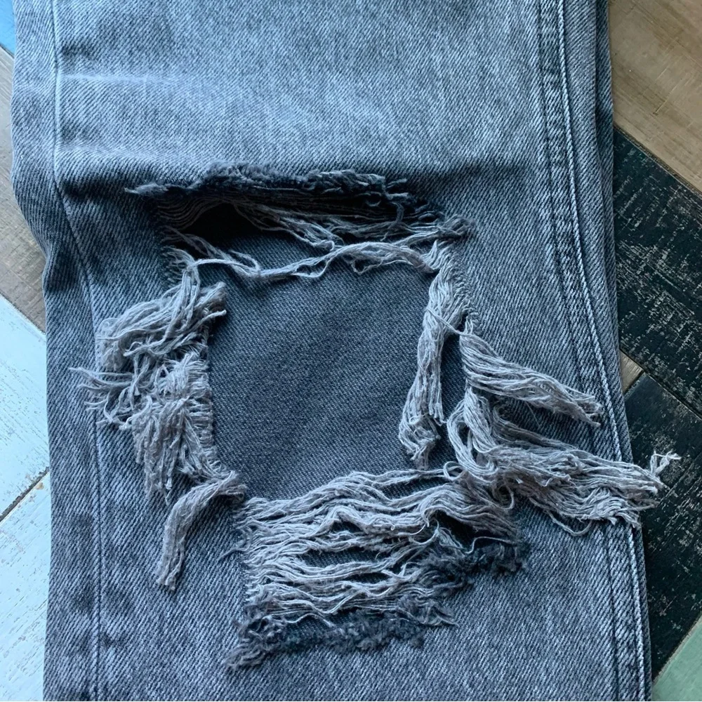 NWT Free People Maggie Mid-Rise Straight Jeans Distressed Denim Bottlerocket - Picture 6 of 13